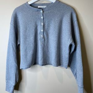 Grey Aritzia sweater size M